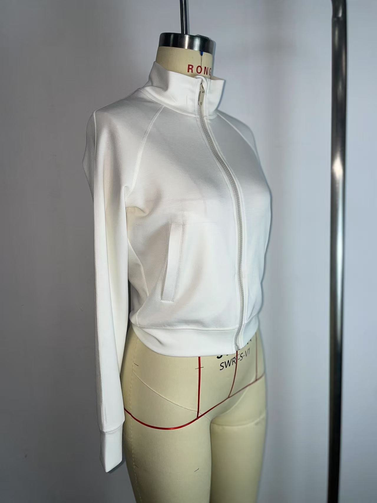 15d54a0d8660f62ec1ff7fff9a6eb99 Item No  KDWT215   Yoga Jackets - Image 3