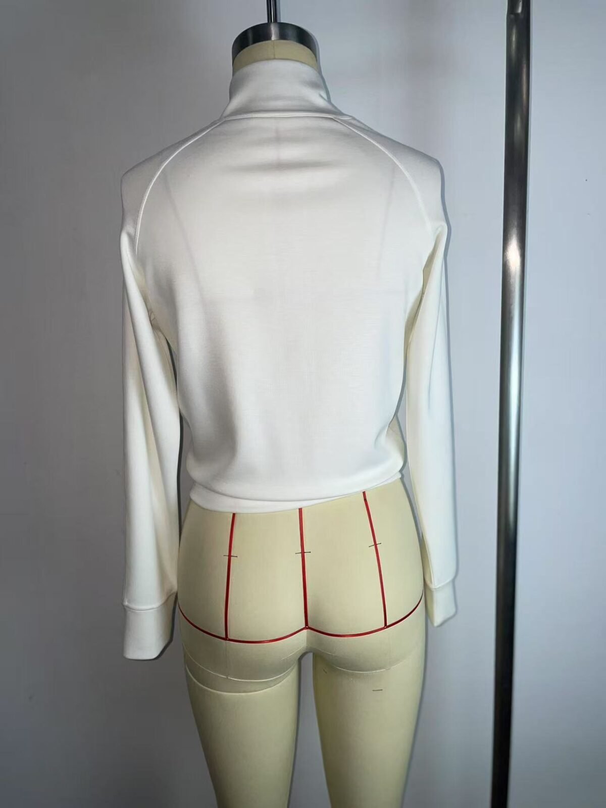 Item No  KDWT215   Yoga Jackets - Image 5