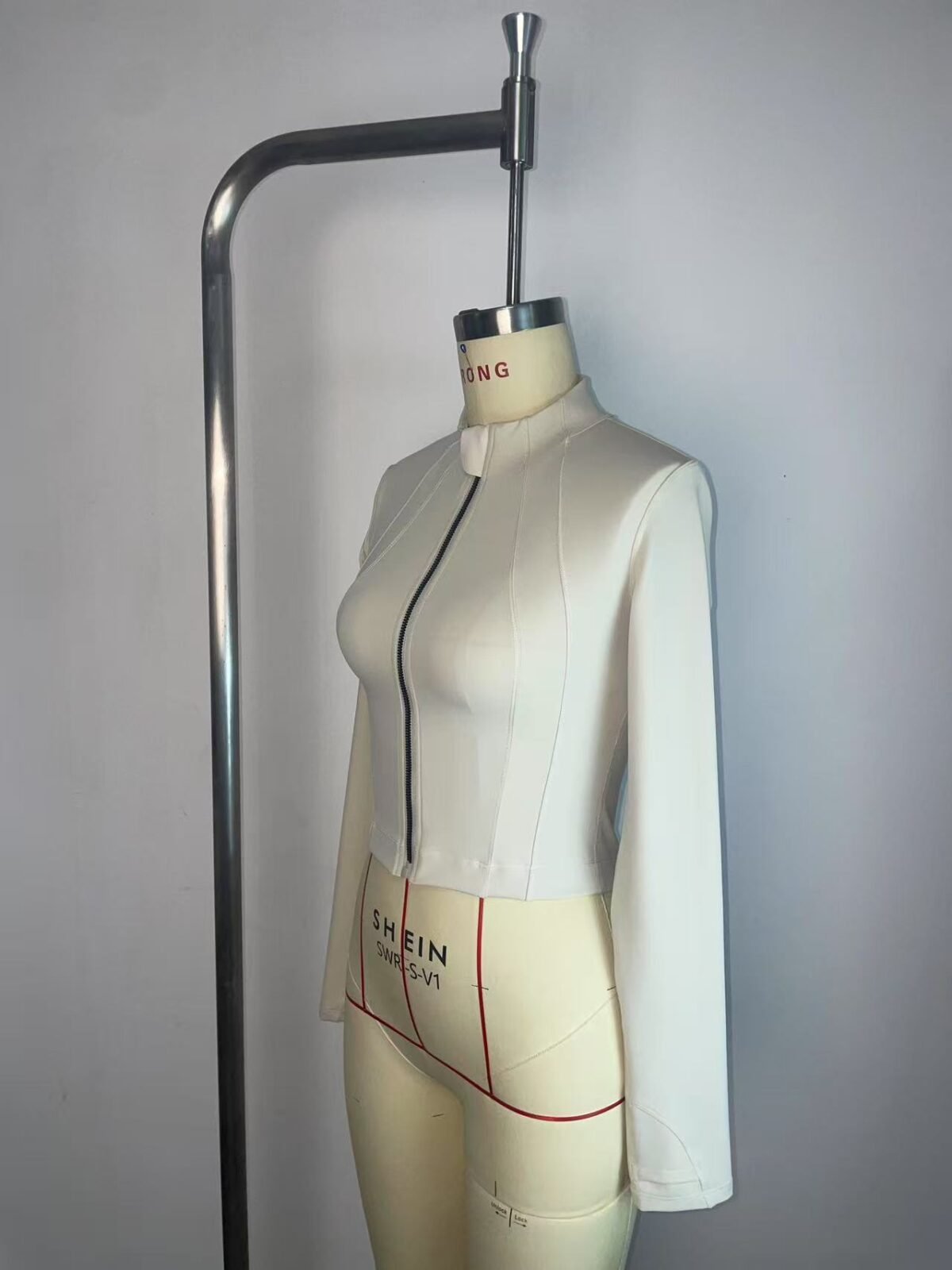Item No  KDWT18   Yoga Jackets - Image 3