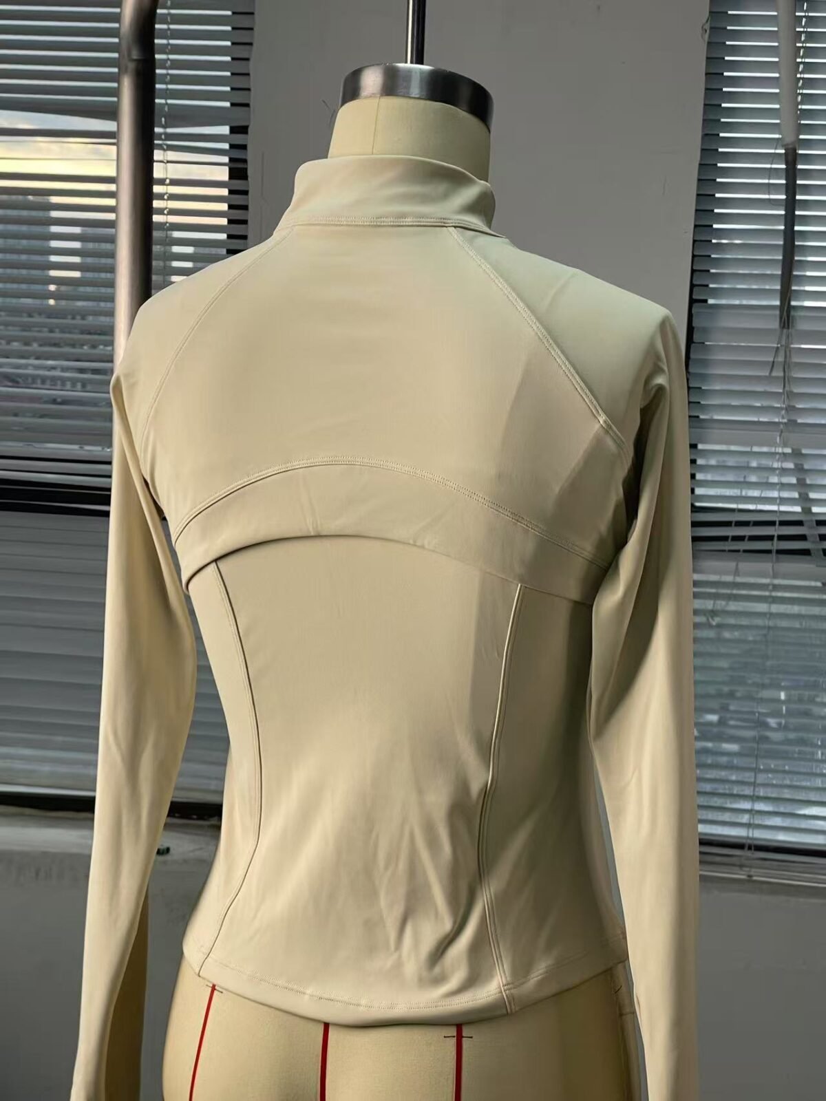 Item No  KDWT05  Yoga Jackets - Image 11